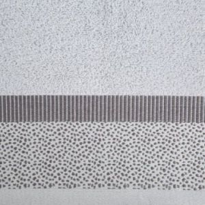 Ręcznik bawełniany z ozdobną bordiurą MARI 70X140 srebrny