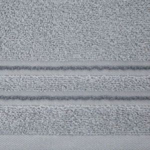 Ręcznik bawełniany ze stebnowaną bordiurą EMINA 70X140 srebrny