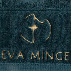 Ręcznik bawełniany z welurową bordiurą i haftem Eva Minge 30X50 ciemny zielony