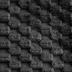 Miękki koc z włókna mikroflano z tłoczeniem CINDY 170X210 czarny